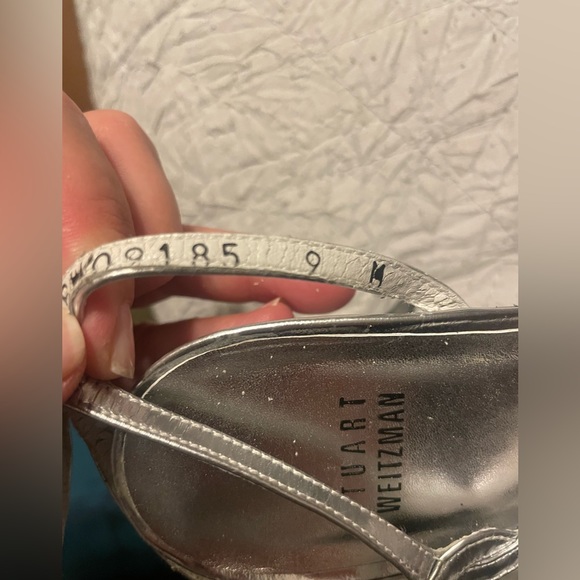 • Stuart Weitzman Metallic Silver Leather Sandals size 9 - Picture 11 of 12